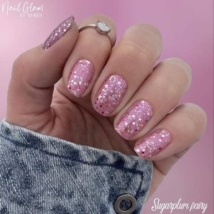 Color Street dry nail polish strips
